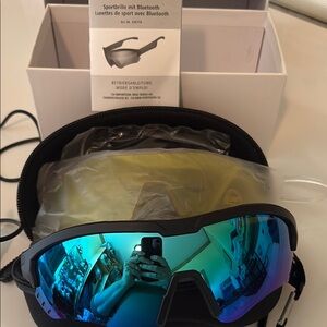 Bluetooth Sport Sunglasses with Blue Lenses